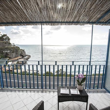 Oasi Relais Bed and Breakfast Vico Equense Exteriör bild