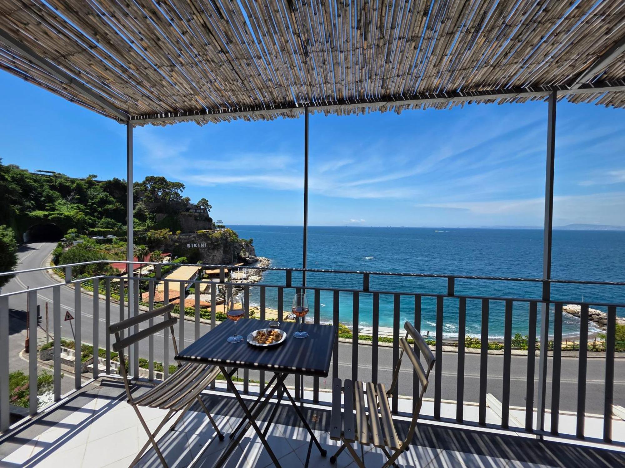 Oasi Relais Bed and Breakfast Vico Equense Exteriör bild