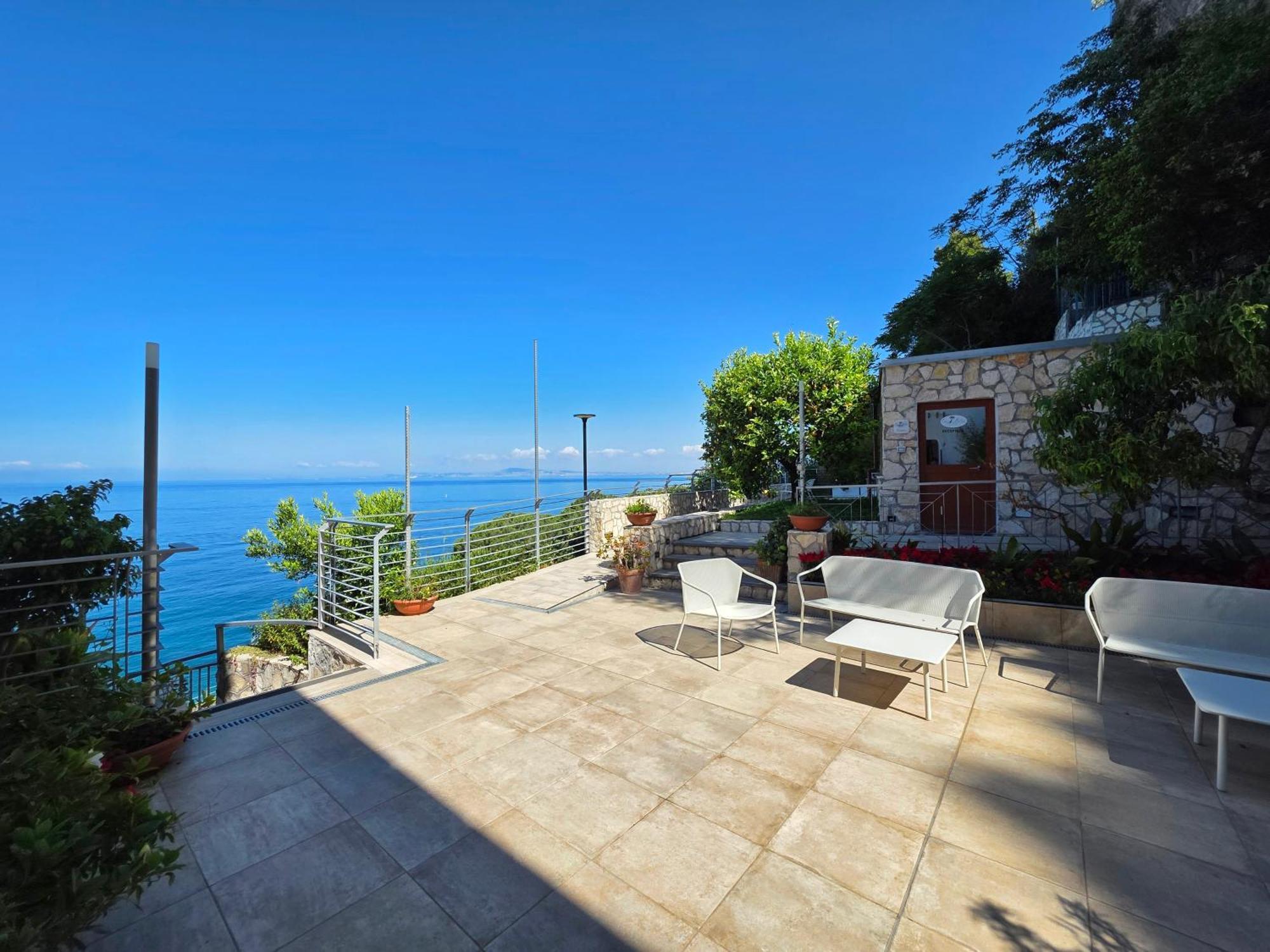 Oasi Relais Bed and Breakfast Vico Equense Exteriör bild