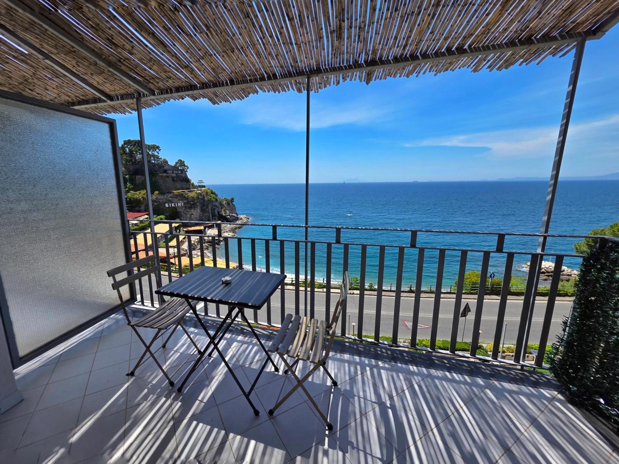 Oasi Relais Bed and Breakfast Vico Equense Exteriör bild