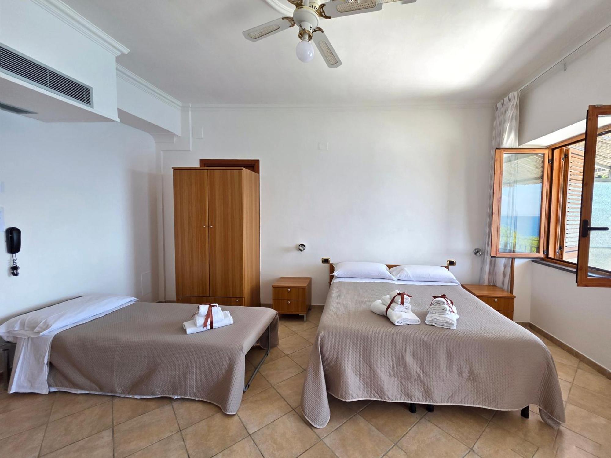 Oasi Relais Bed and Breakfast Vico Equense Exteriör bild