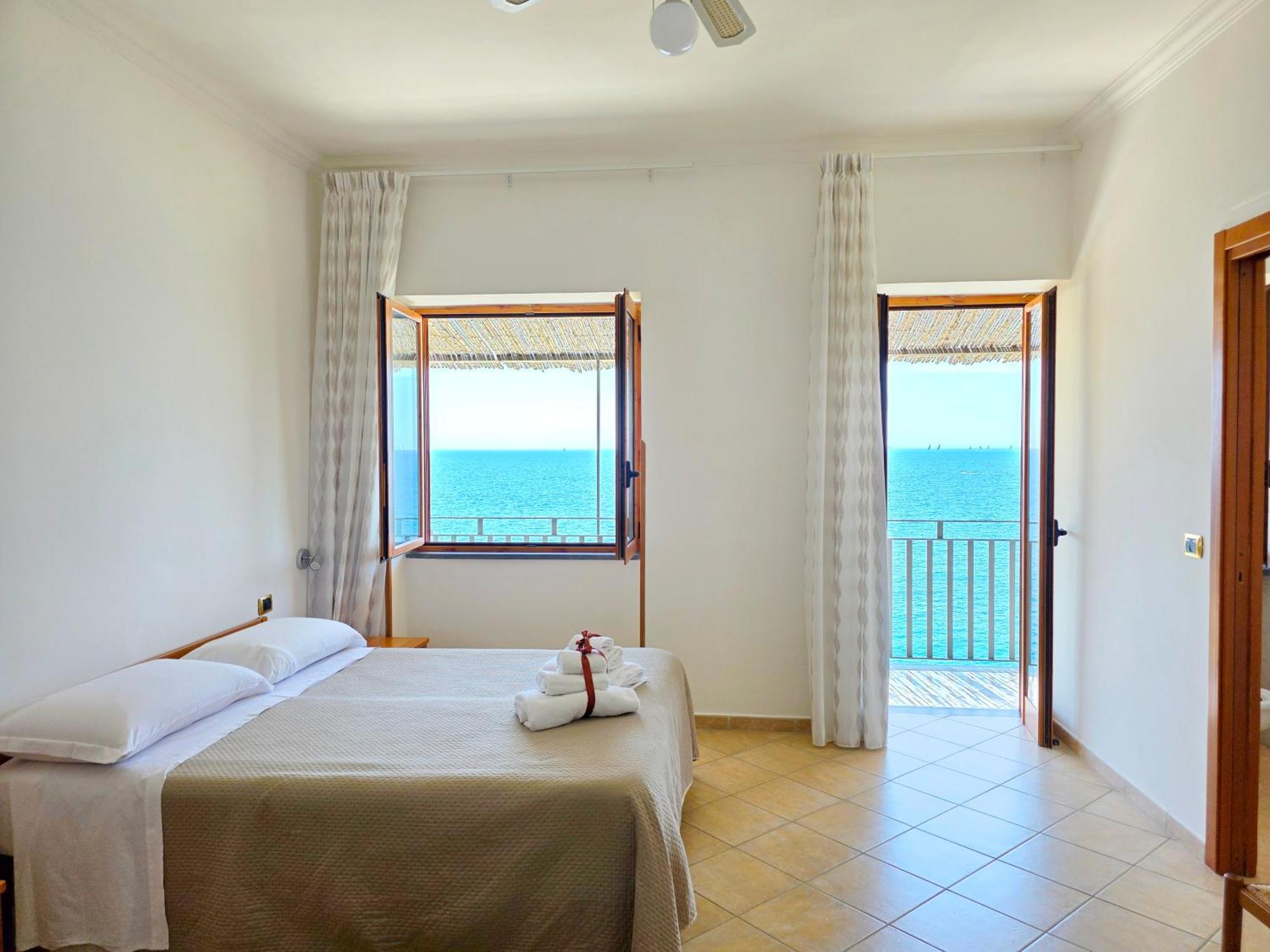 Oasi Relais Bed and Breakfast Vico Equense Exteriör bild