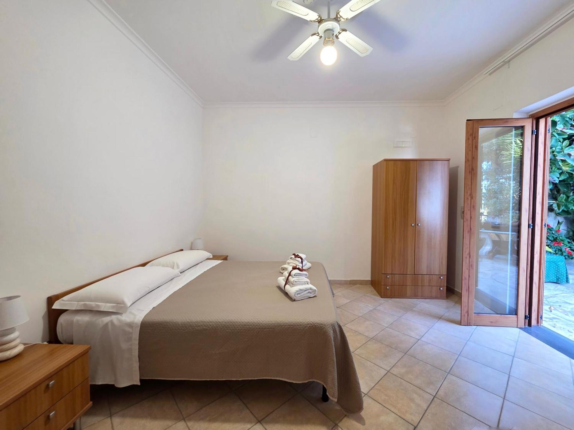 Oasi Relais Bed and Breakfast Vico Equense Exteriör bild