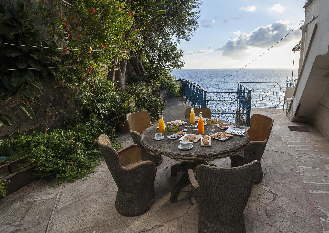 Oasi Relais Bed and Breakfast Vico Equense Exteriör bild