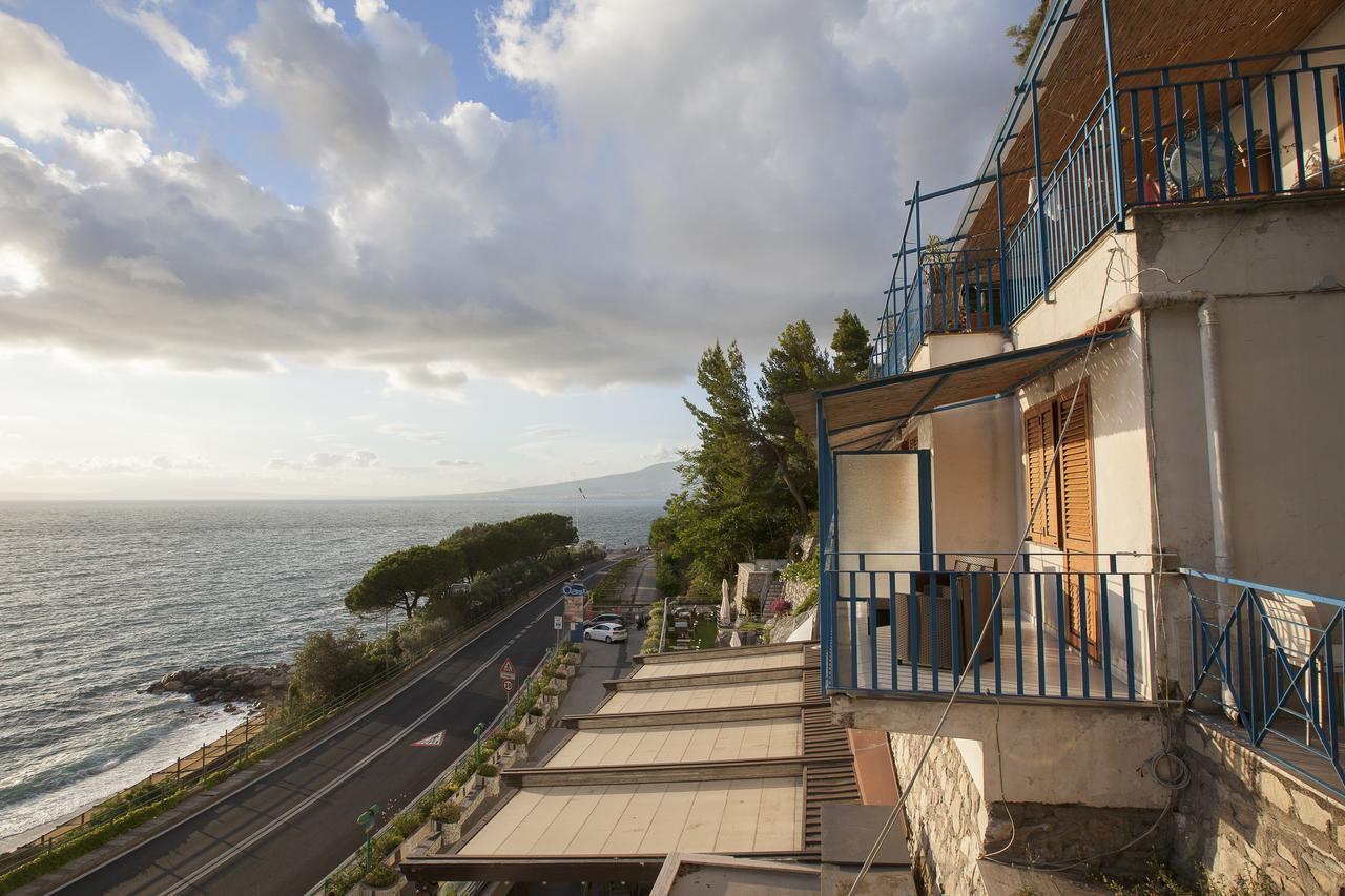Oasi Relais Bed and Breakfast Vico Equense Exteriör bild